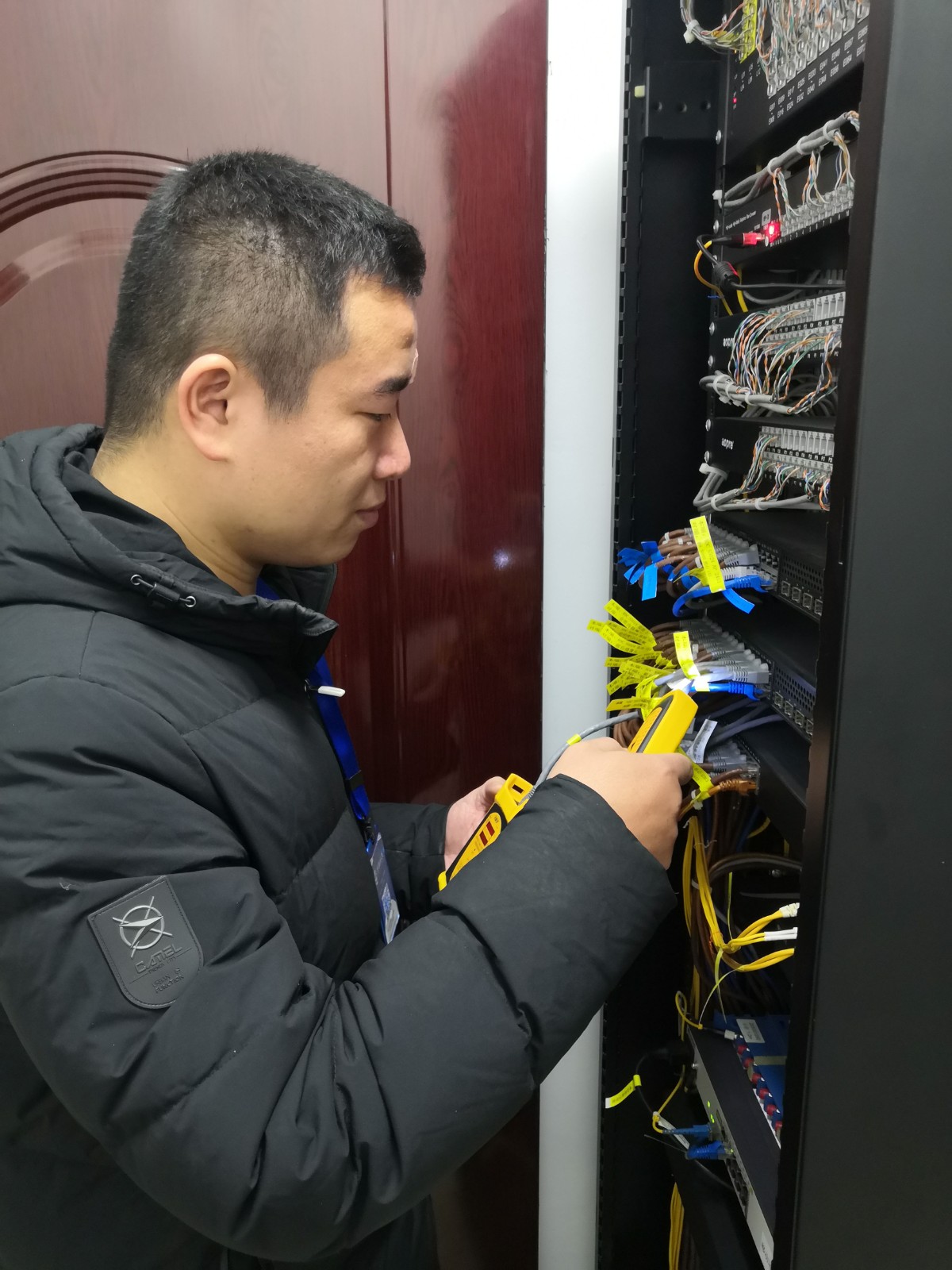 深聯科(kē)技(jì)通(tōng)報(bào)表揚——梁雲飛(fēi)